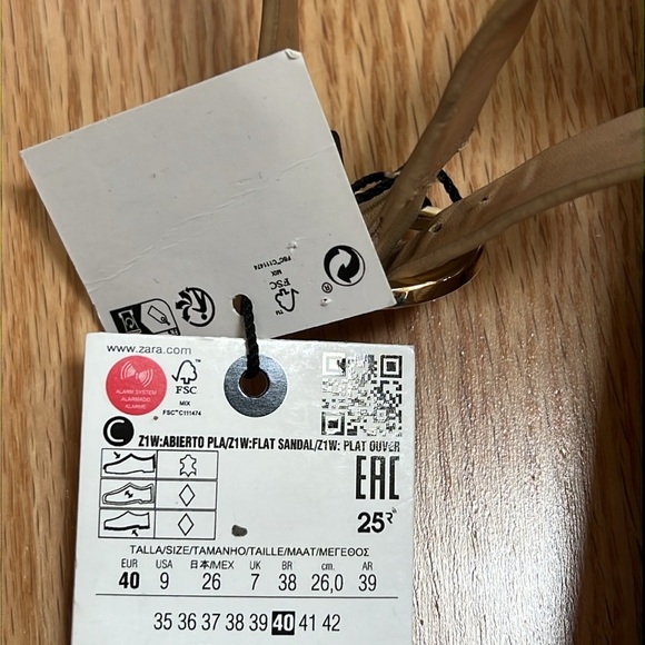 New! Zara Sz 9, beige flatform leather golden metal ankle strap sandals. - Picture 9 of 13